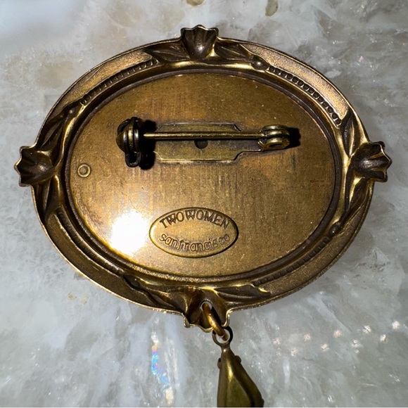 Vintage Two Women San Francisco Silhouette Brooch - Picture 4 of 6